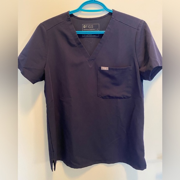Figs Other - Figs scrub top